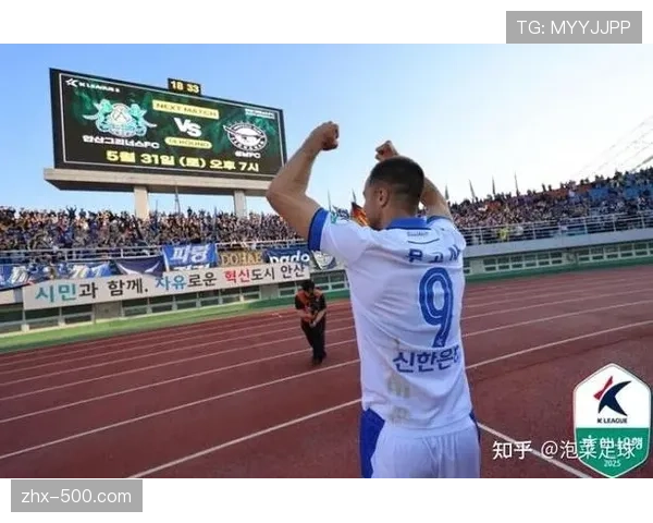 全北现代主帅波耶特带队夺得亚洲首冠开创历史新篇章