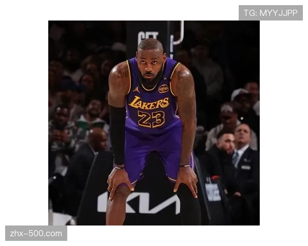 湖人官方确认浓眉左小腿轻微拉伤，未来两场比赛将缺席