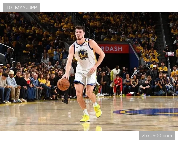 勇士防守端专注度不足 内线二次进攻失分严重